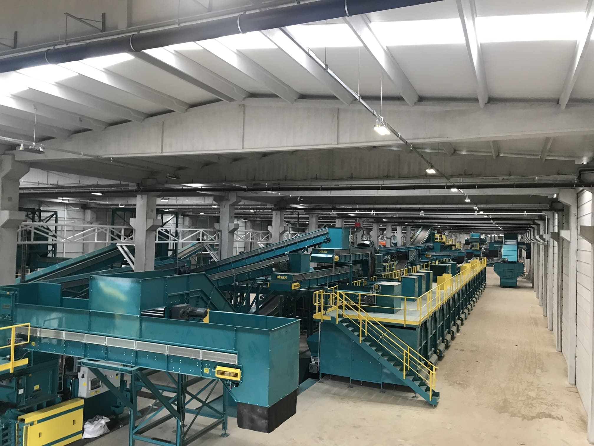 Sert plastik ayıklama tesisi 3D tasarımı